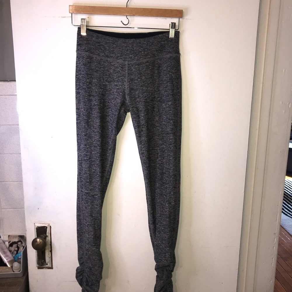 Beyond Yoga Grey leggings